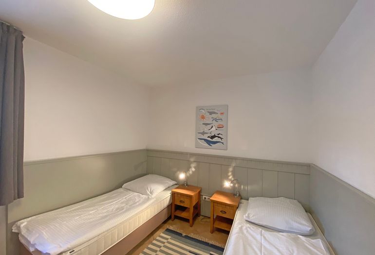 2. Schlafzimmer mit Einzelbetten