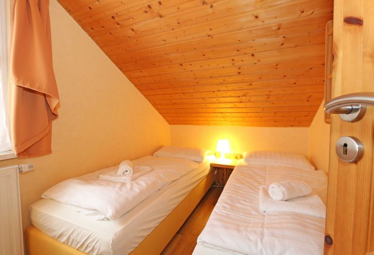 3. Schlafzimmer mit Einzelbetten